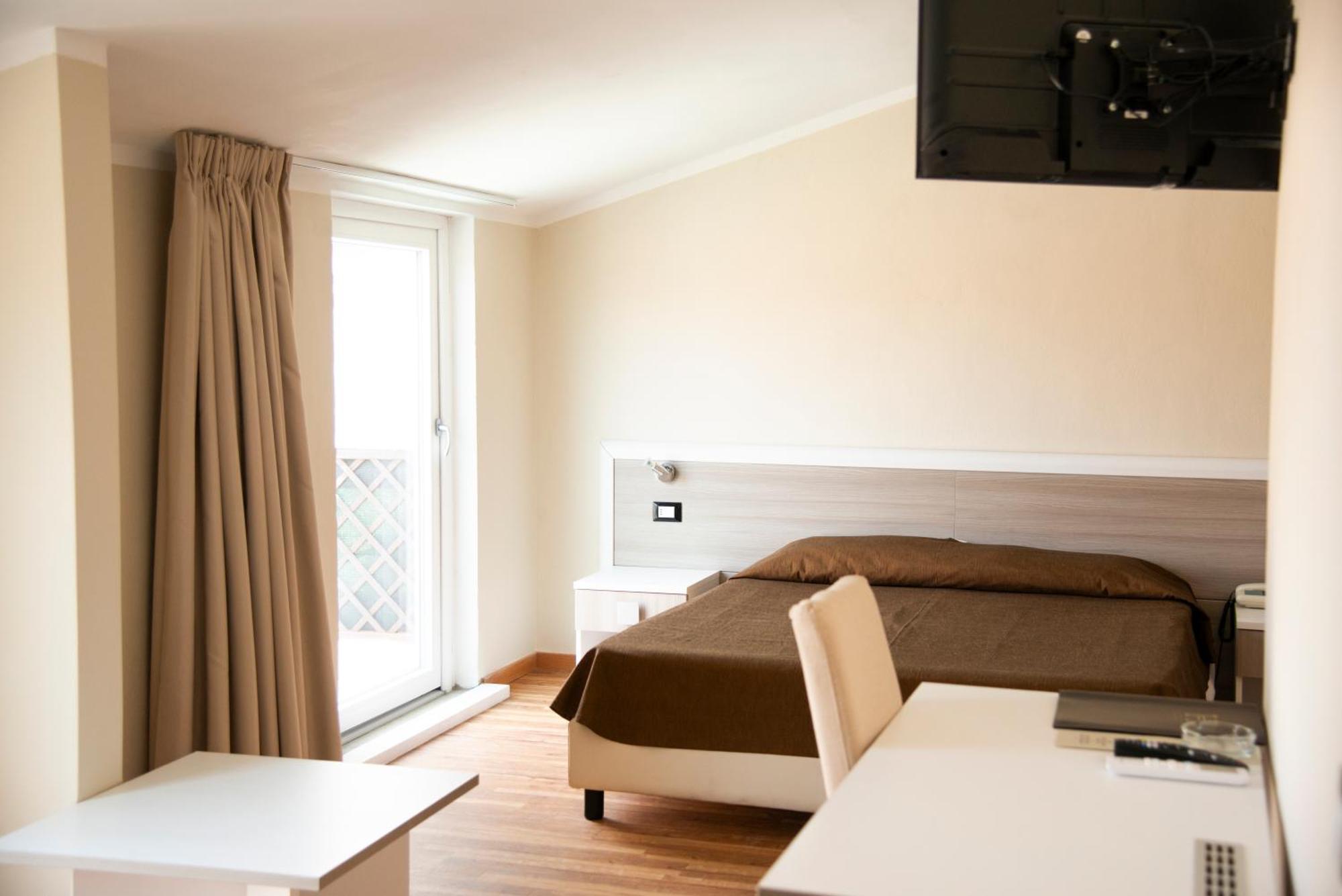 Fabricia Hotel